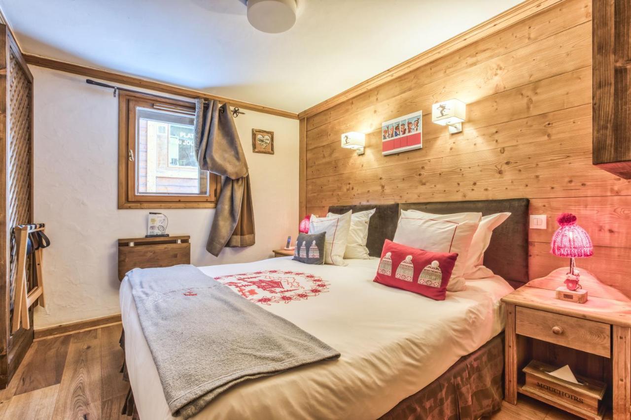 Les Monts Charvin Hotel คูร์เชอแวล ภายนอก รูปภาพ