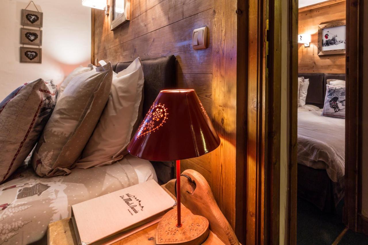Les Monts Charvin Hotel คูร์เชอแวล ภายนอก รูปภาพ