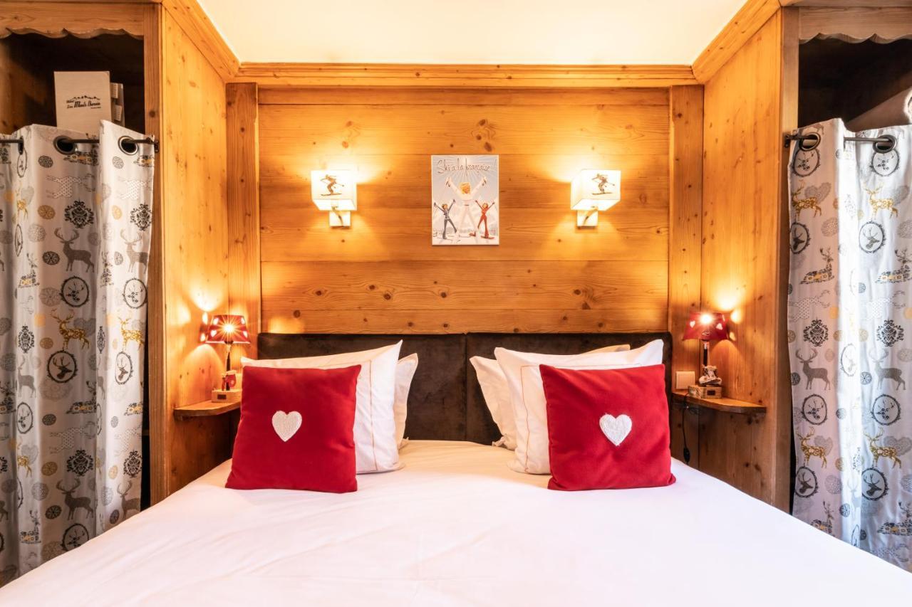 Les Monts Charvin Hotel คูร์เชอแวล ภายนอก รูปภาพ