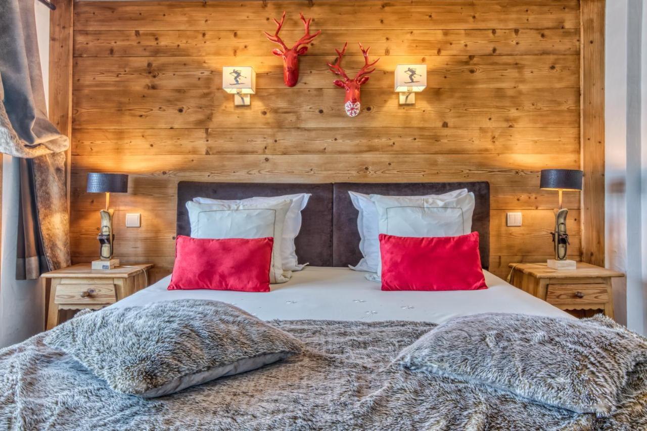Les Monts Charvin Hotel คูร์เชอแวล ภายนอก รูปภาพ